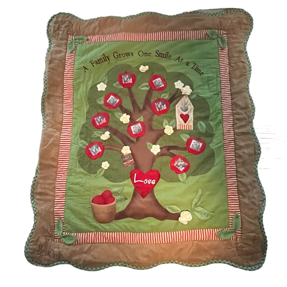 Cracker Barrel Apple Collection 48" x 60" Family Picture‎ Frame Blanket
